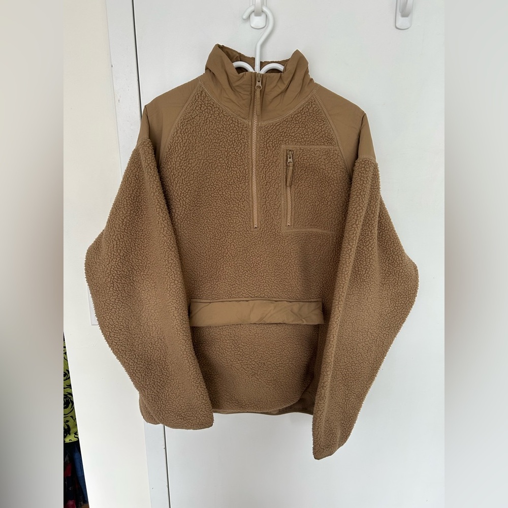 Oak and Fort Fleece!